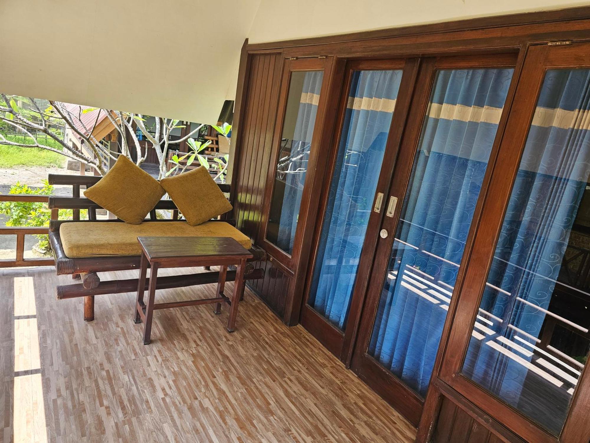 Bluecoral Bungalows Gili Meno Exterior foto